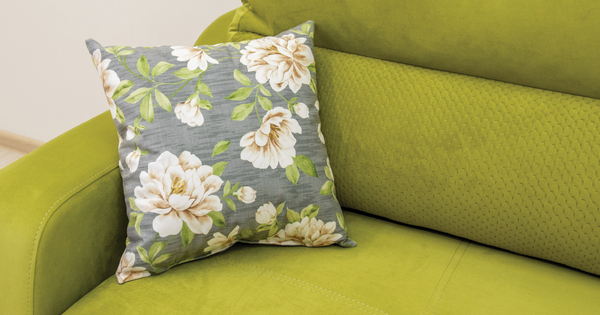 Диван прямой Фрея ТД 194 велюр яблочный, белые пионы