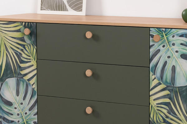 Комод Маттиас 16.245 дымчатый зеленый K521, гикори рокфорд натуральный KO86 PW, белый PE шагрень, фотопечать